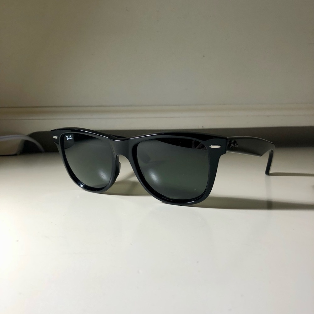 Ray-Ban Black Sunglasses